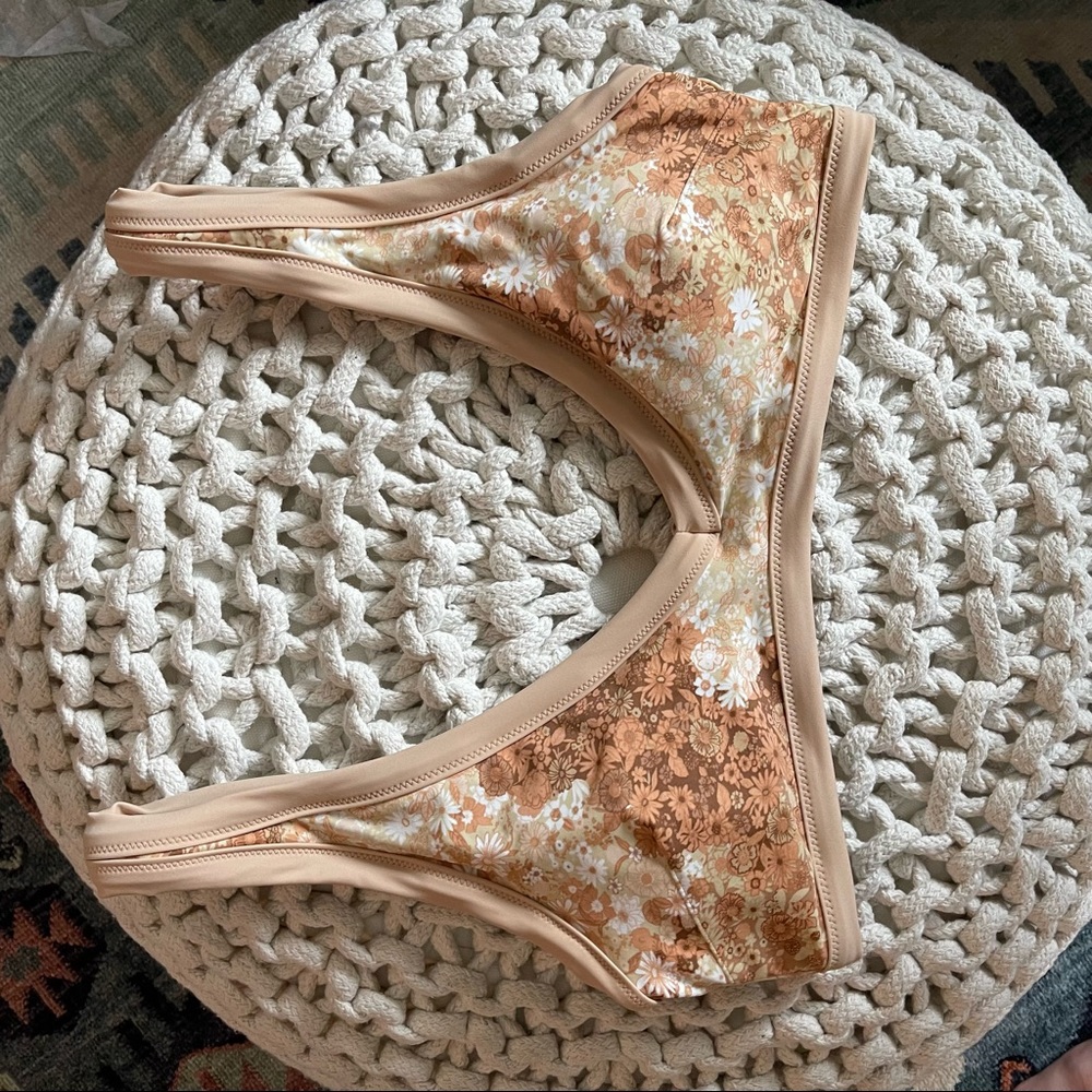 Aerie Swim Top Size L NWT og price 35 selling 30